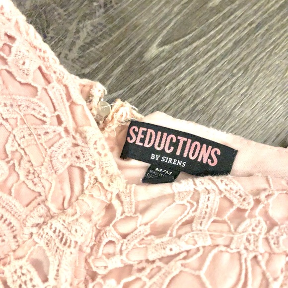 Cropped Lace Shirt - Picture 3 of 3